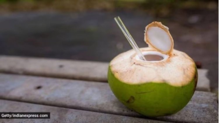 The pros and cons of drinking coconut water with lemon every morning