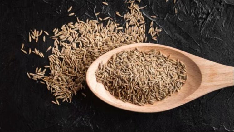 What happens to your body if you have ajwain tea on an empty stomach in summers?