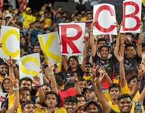 RCB vs. CSK Fan War: Horrible Scenes As Fans Scoff and Hurt Each Other Following Kohli-Dhoni Battle