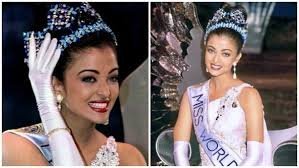 The final time Aishwarya Rai walked as the current Miss World before the next winner was announced.